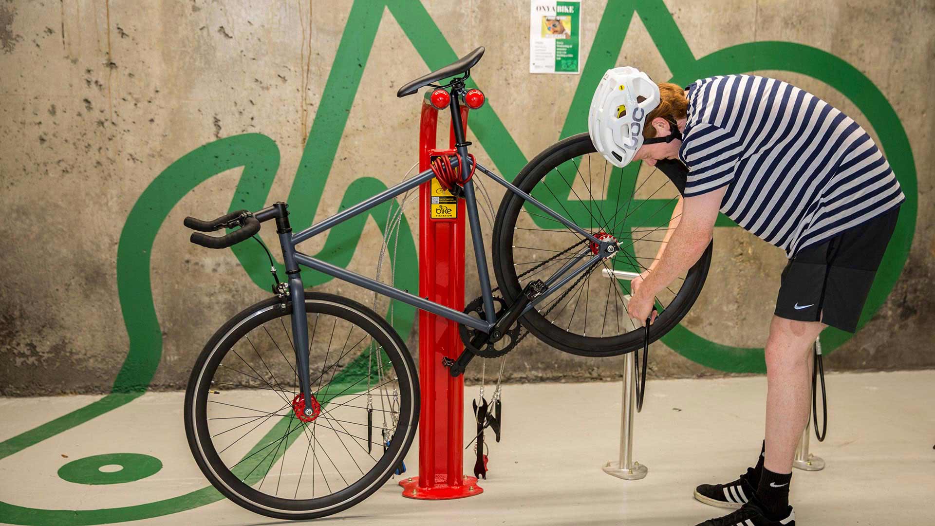 b51-bike-hub-student.jpg