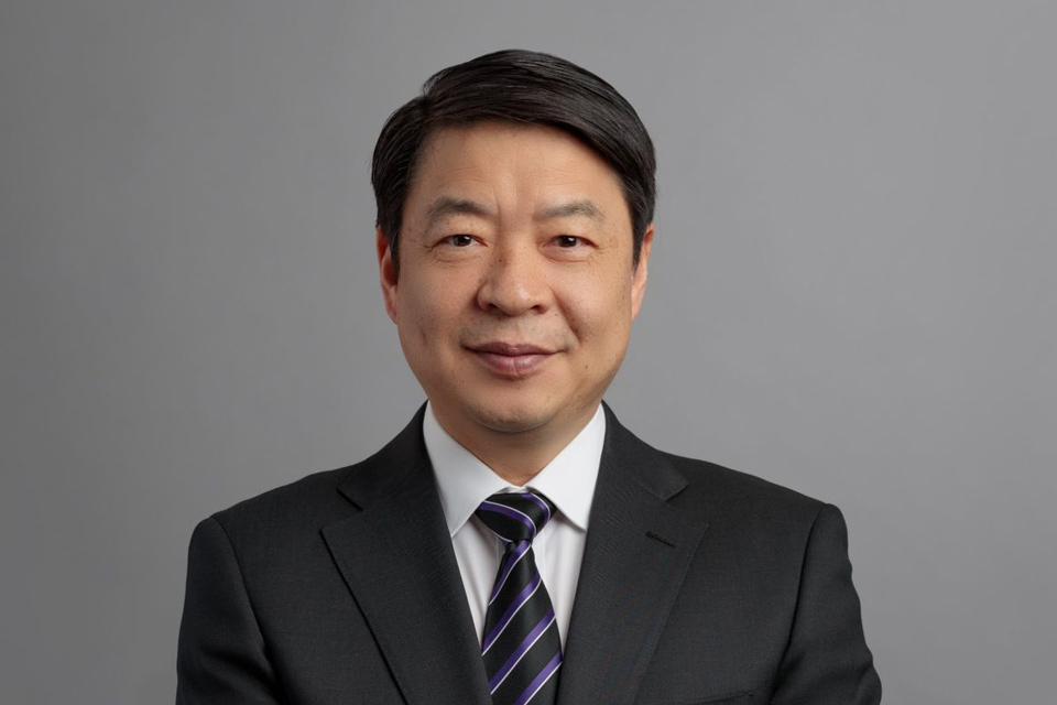research-impact-mike-xie-profile-960x640.jpg